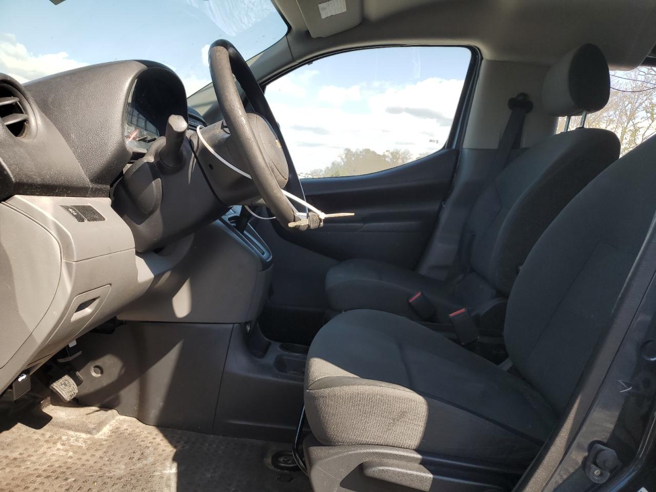 2015 Chevrolet Express - Image 7
