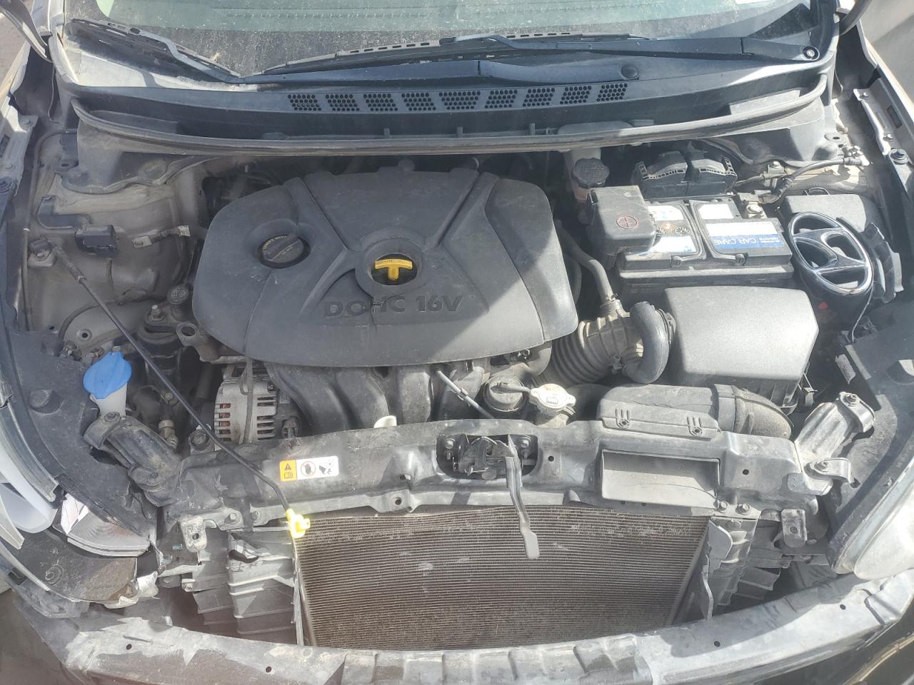 2015 Hyundai Elantra - Image 11