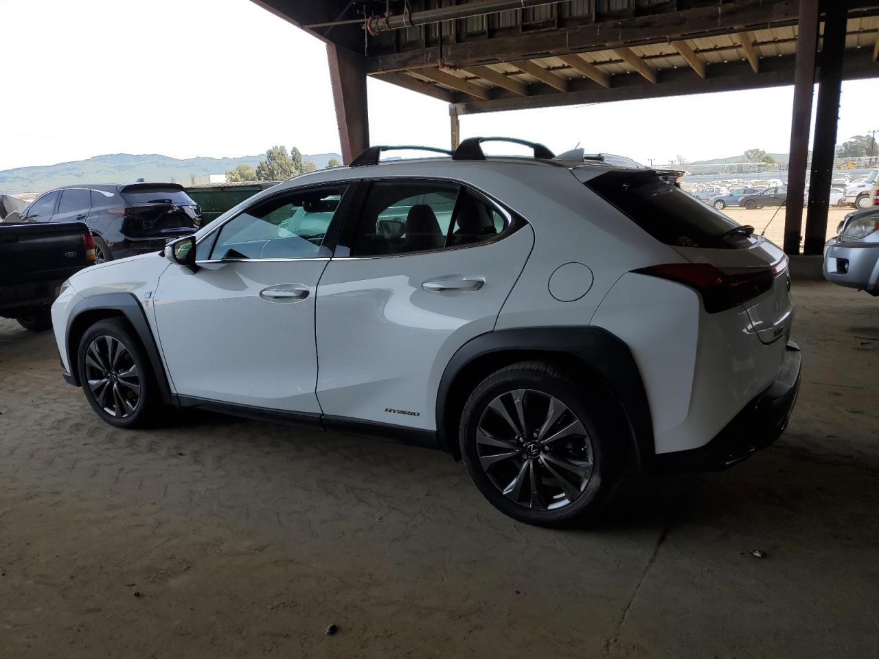 2019 Lexus UX - Image 2