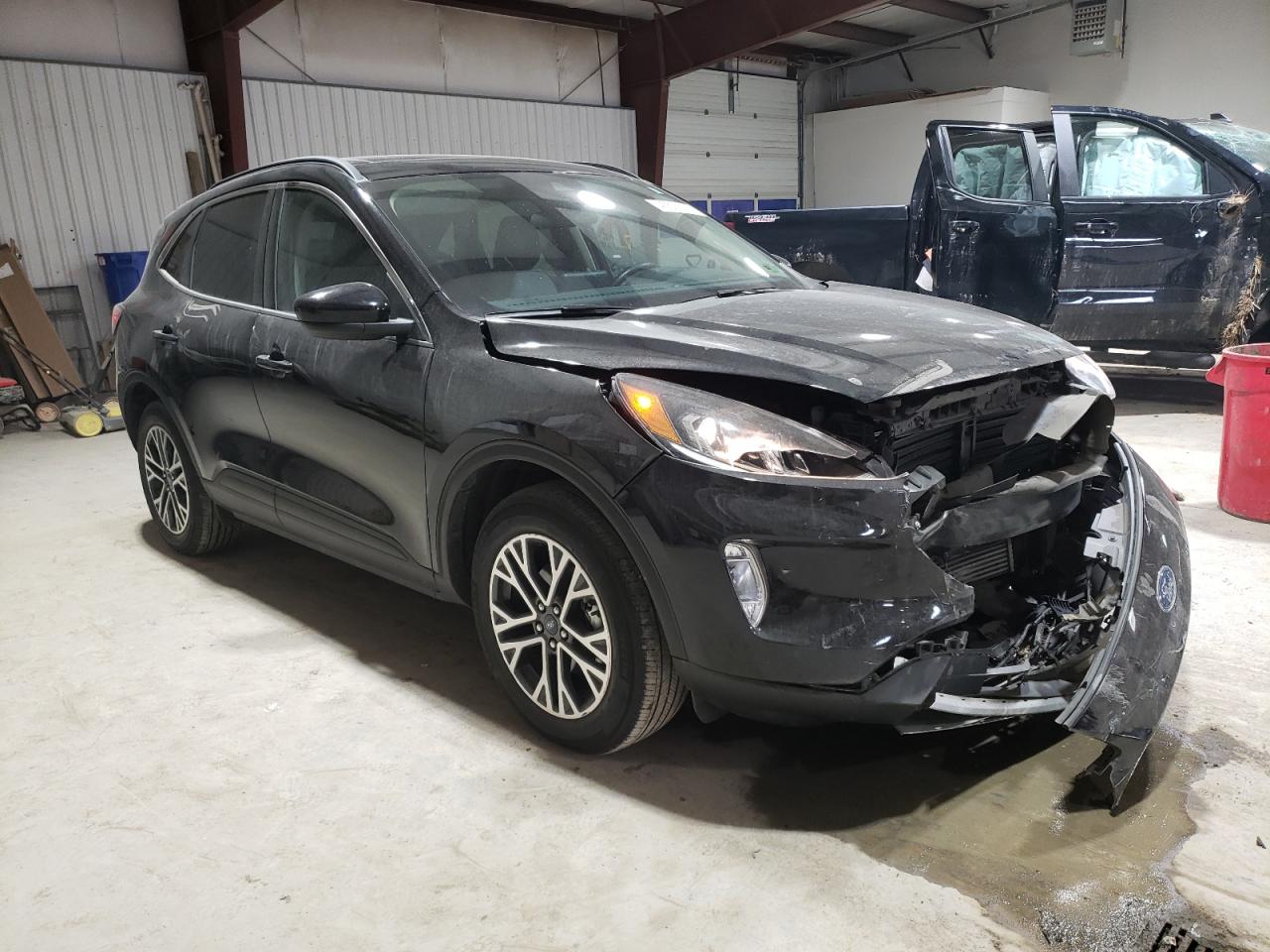 2020 Ford Escape - Image 4
