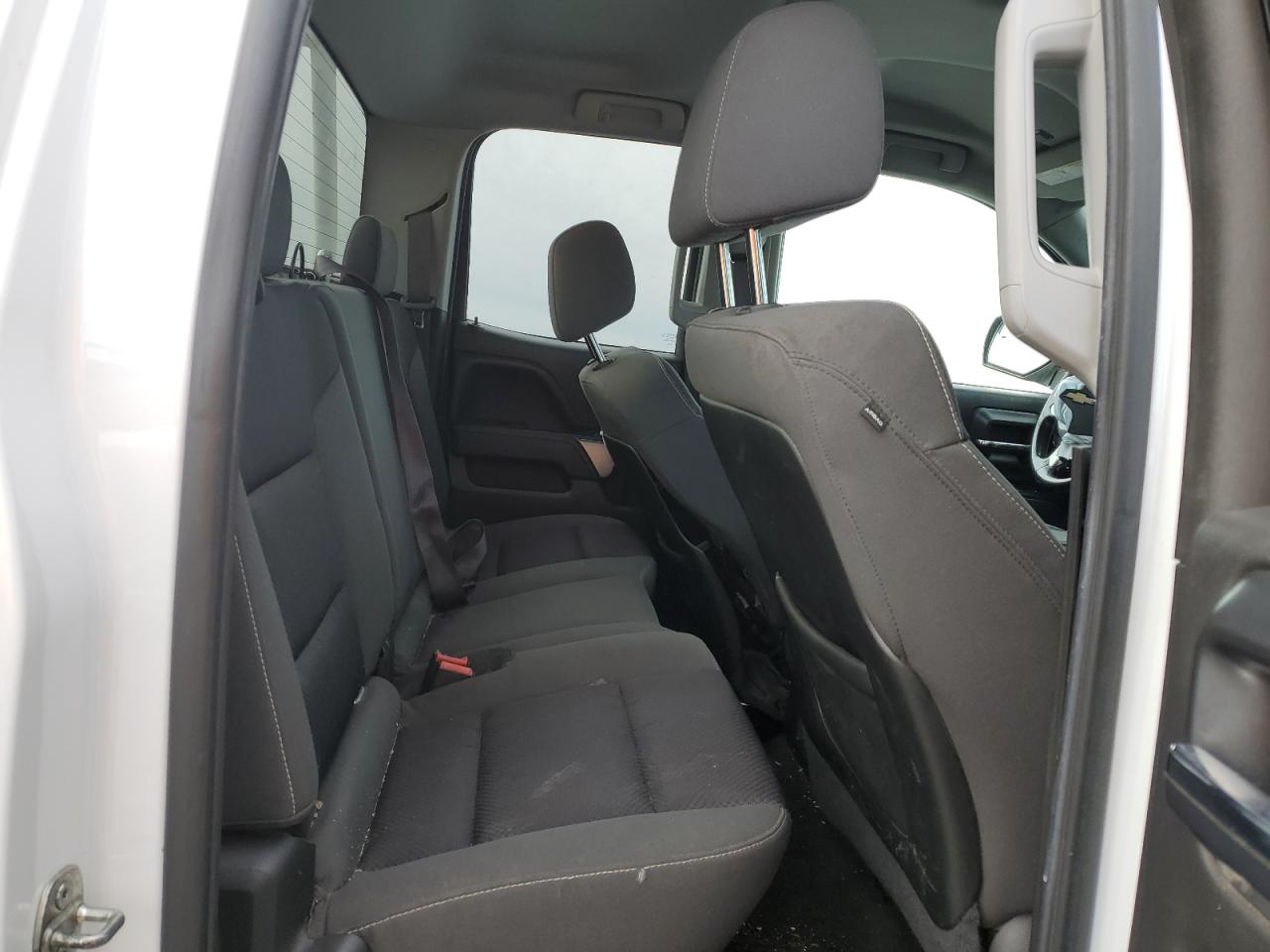 2014 Chevrolet Silverado - Image 10