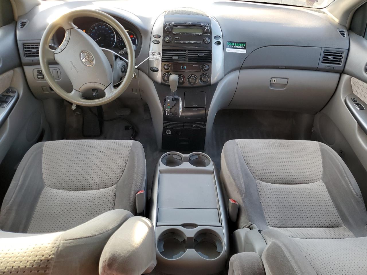 2007 Toyota Sienna - Image 8