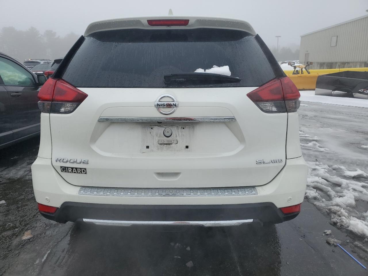 2020 Nissan Rogue - Image 6