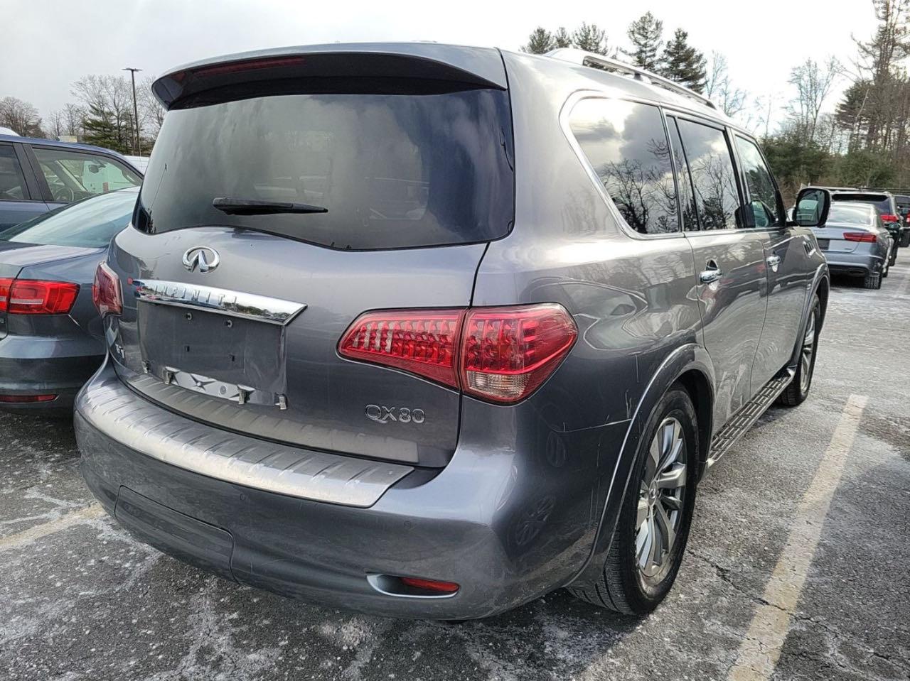 2015 Infiniti QX80 - Image 4