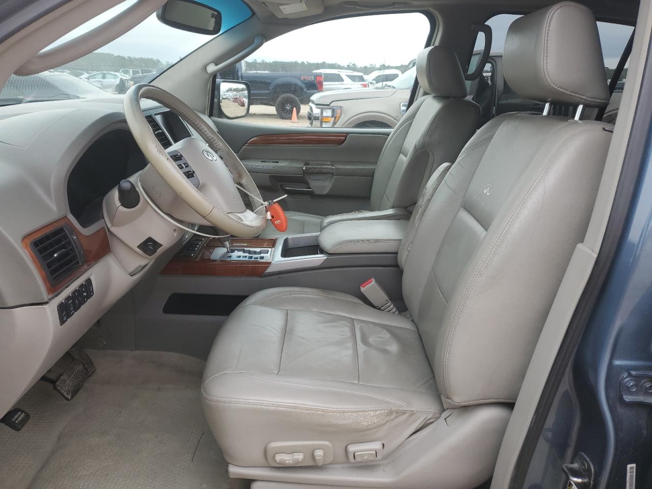 2008 Infiniti QX56 - Image 7