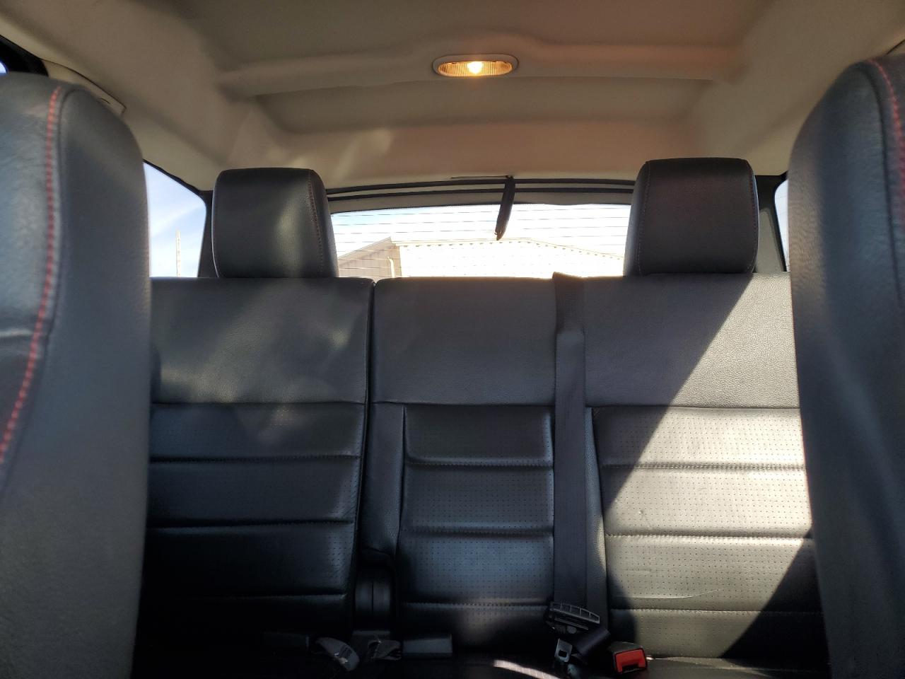 2008 Dodge Nitro - Image 10
