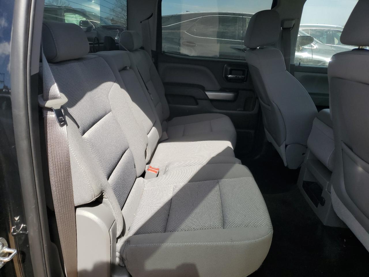 2015 Chevrolet Silverado - Image 10