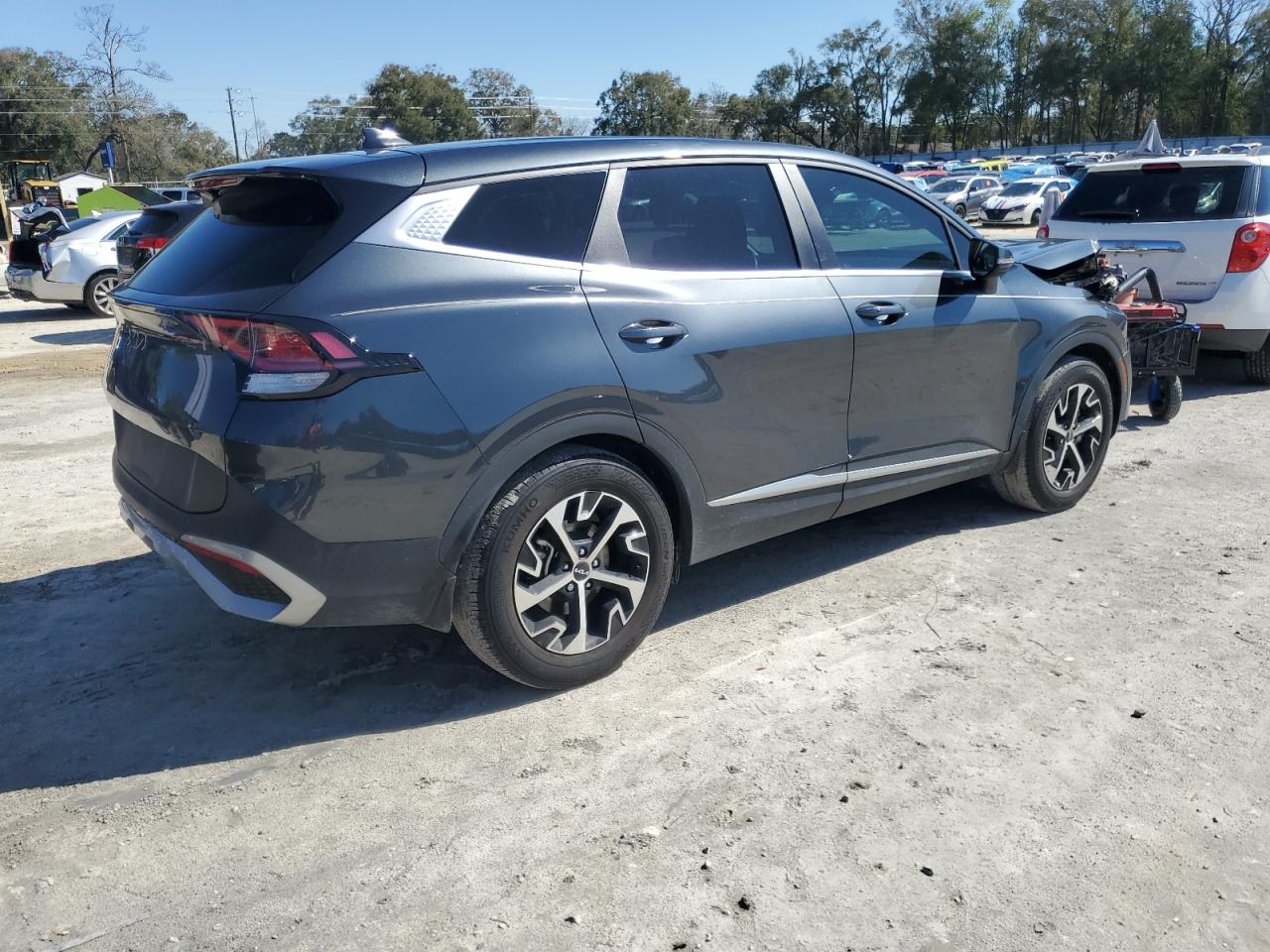 2023 Kia Sportage - Image 3