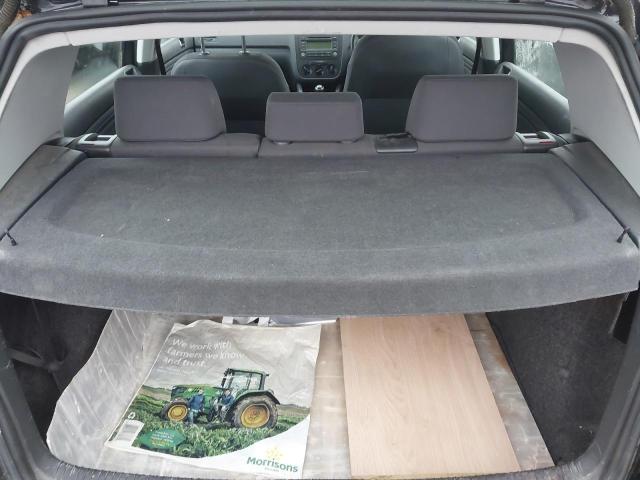 2005 VOLKSWAGEN GOLF S