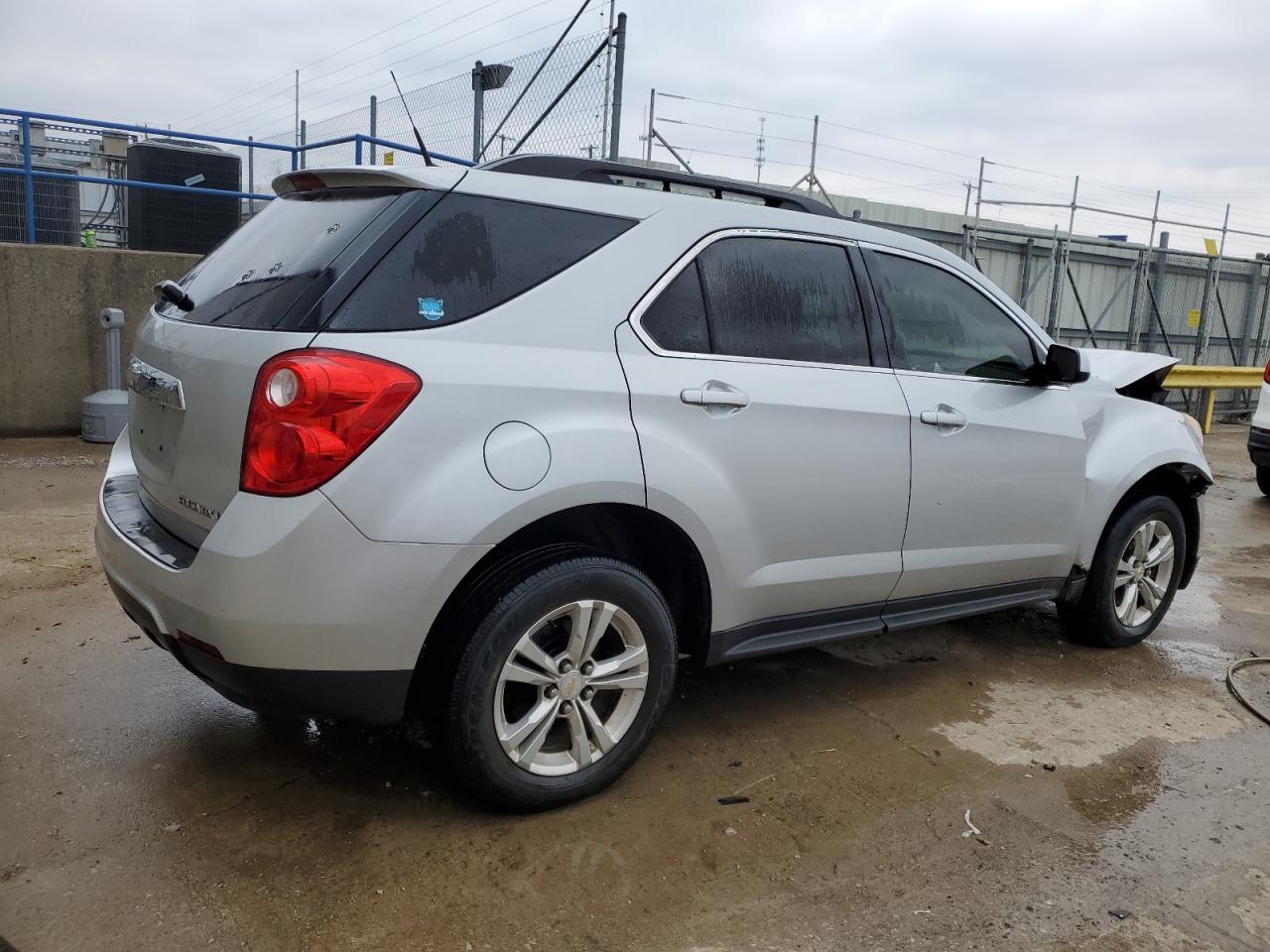 2011 Chevrolet Equinox - Image 3