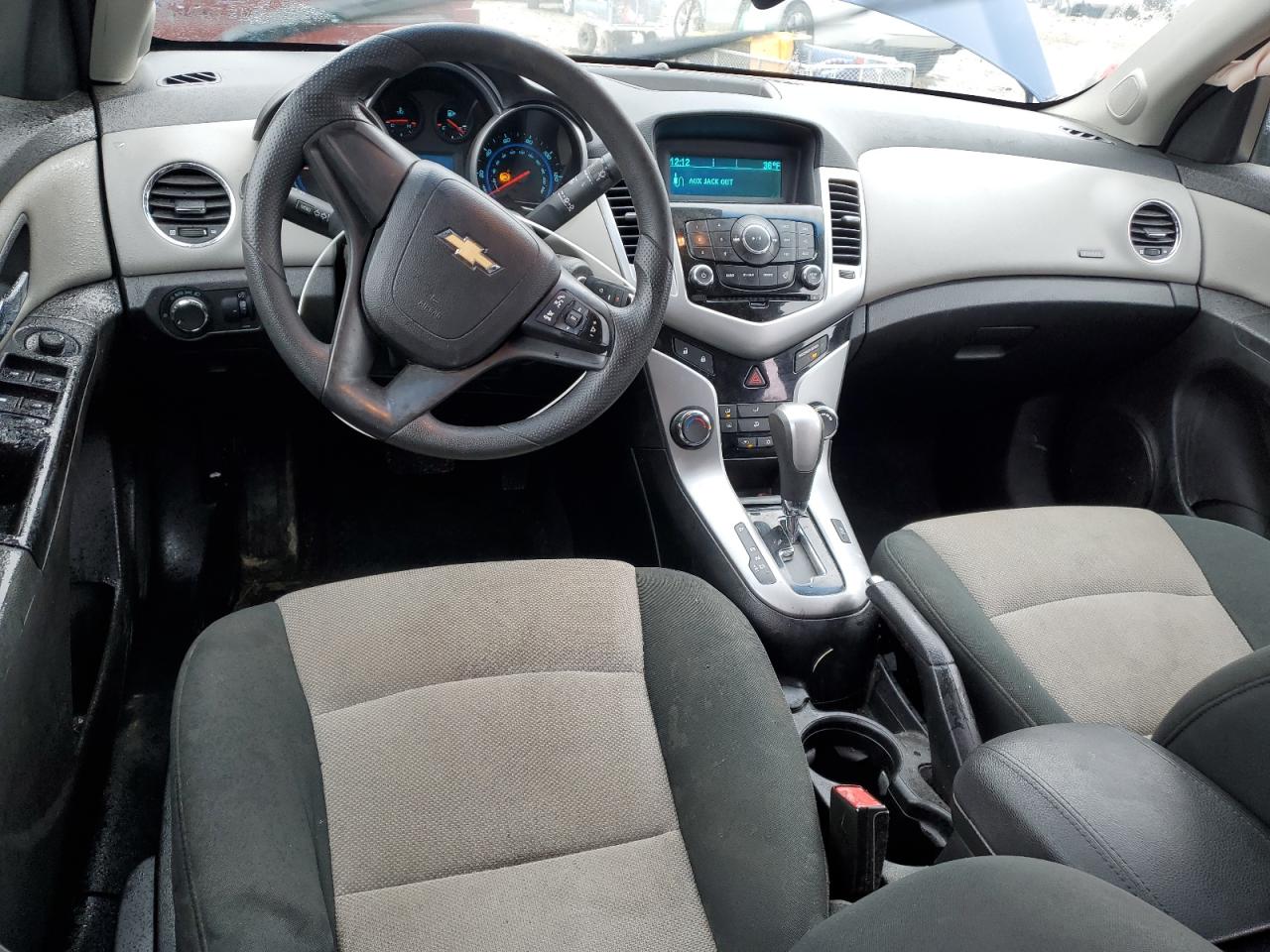 2012 Chevrolet Cruze - Image 8