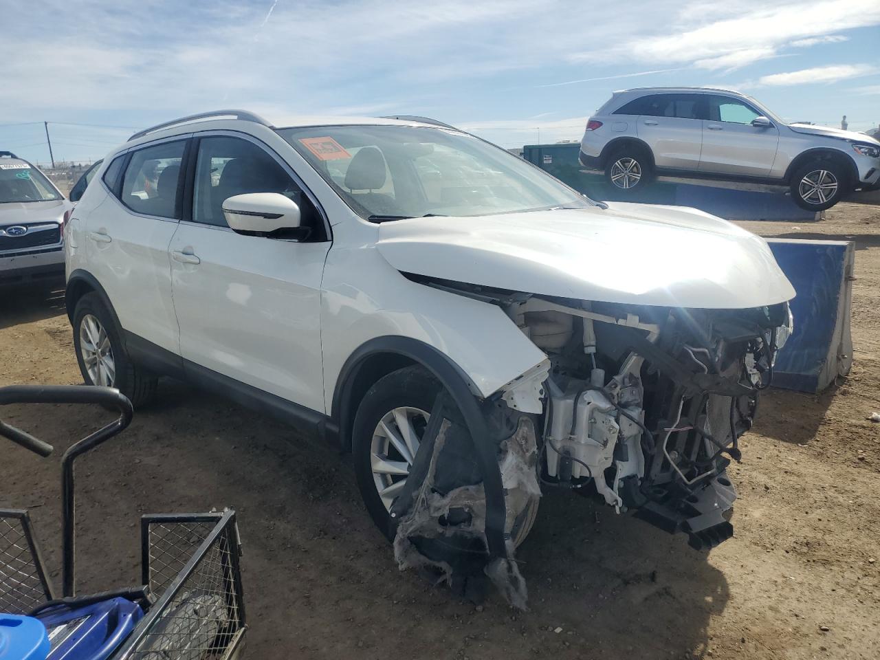 2017 Nissan Rogue - Image 4