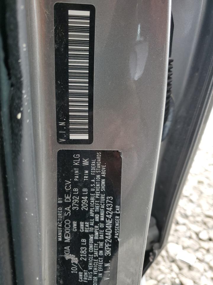 2022 Kia Forte - Image 12