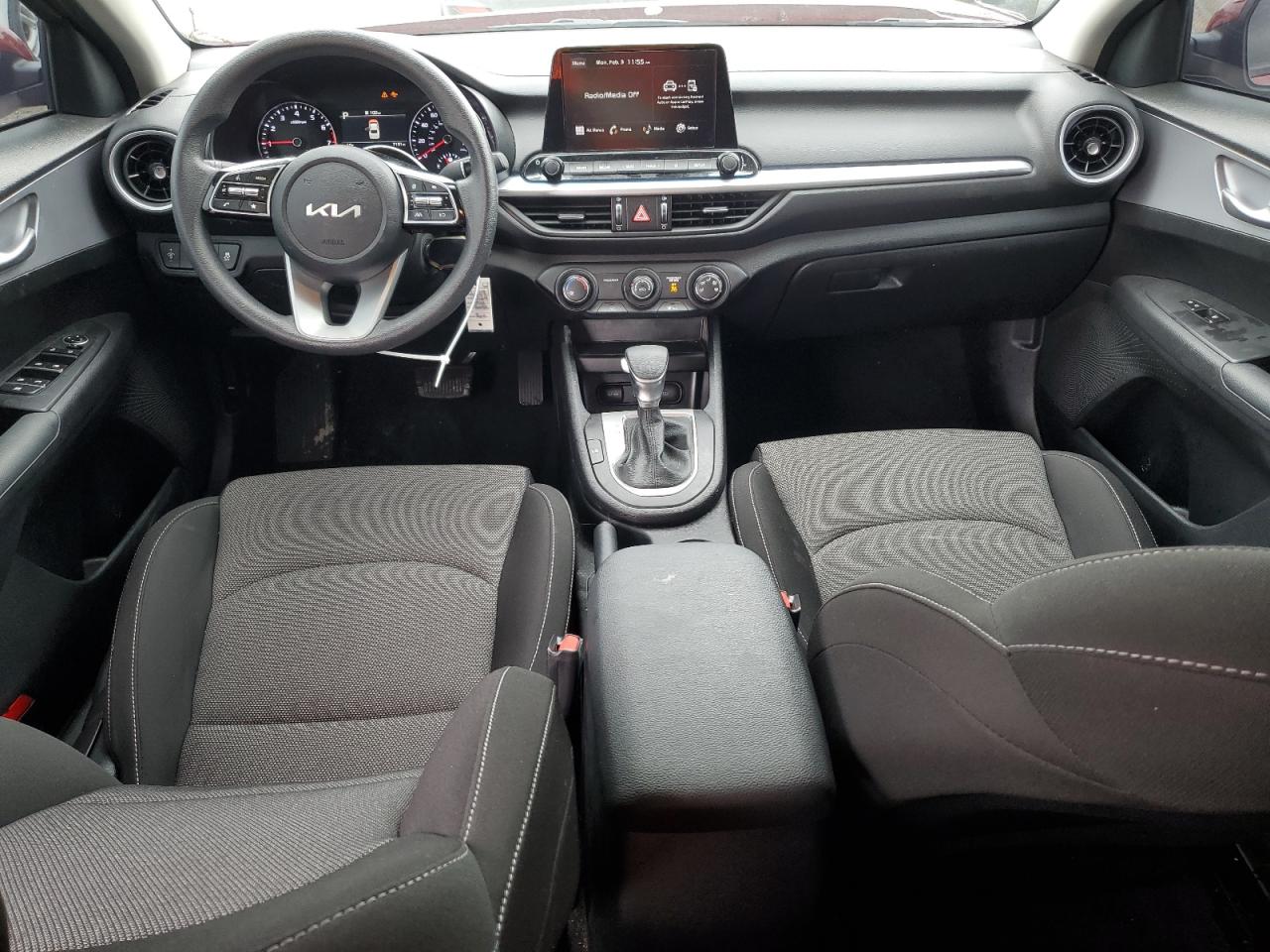 2024 Kia Forte - Image 8