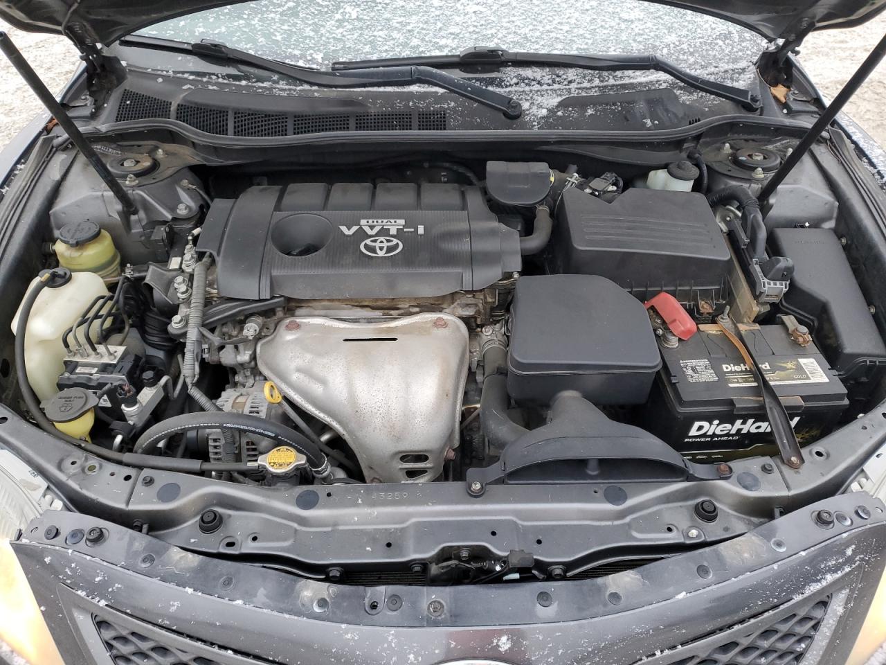 2010 Toyota Camry - Image 12