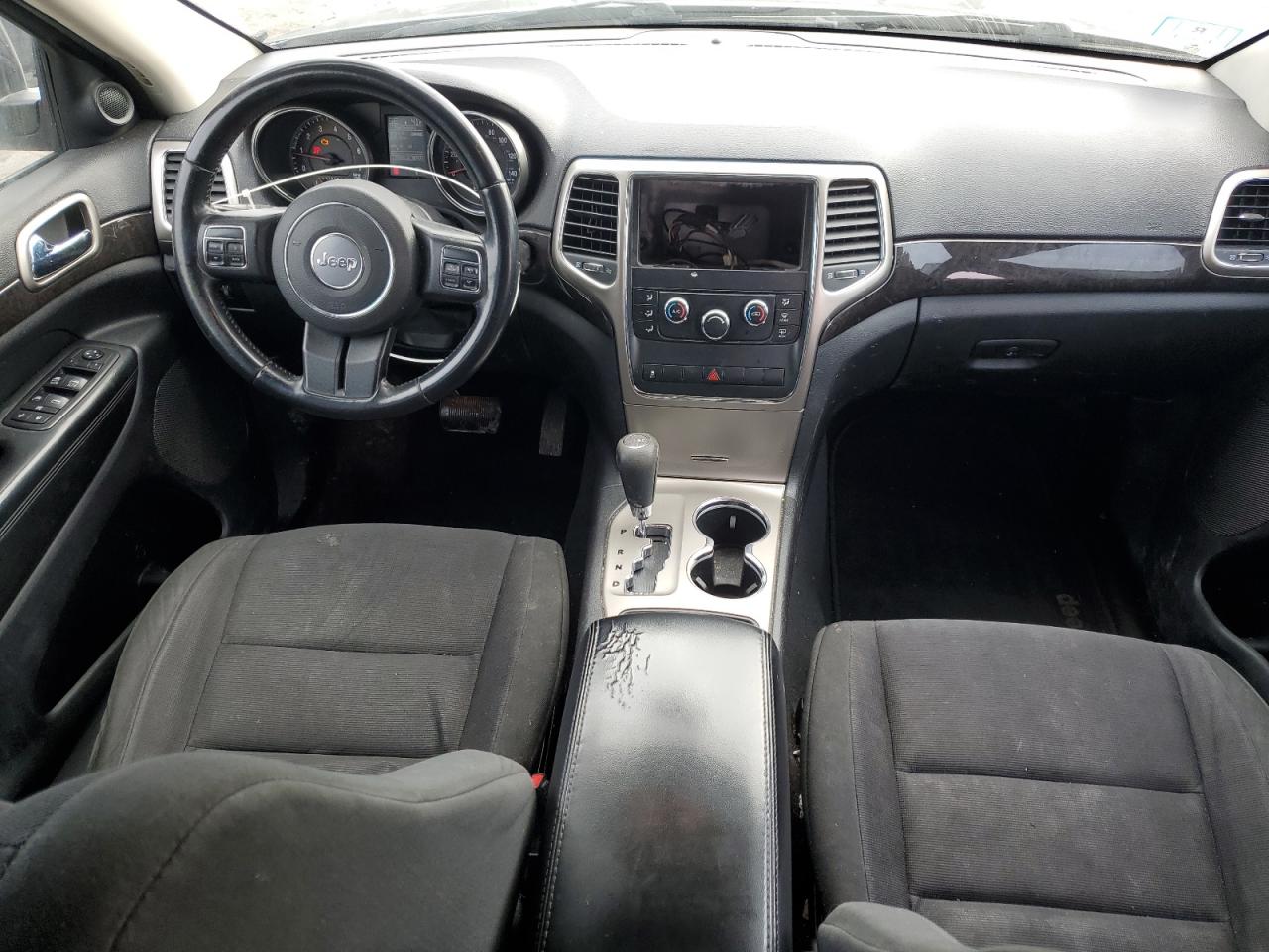 2012 Jeep Grand Cherokee - Image 8