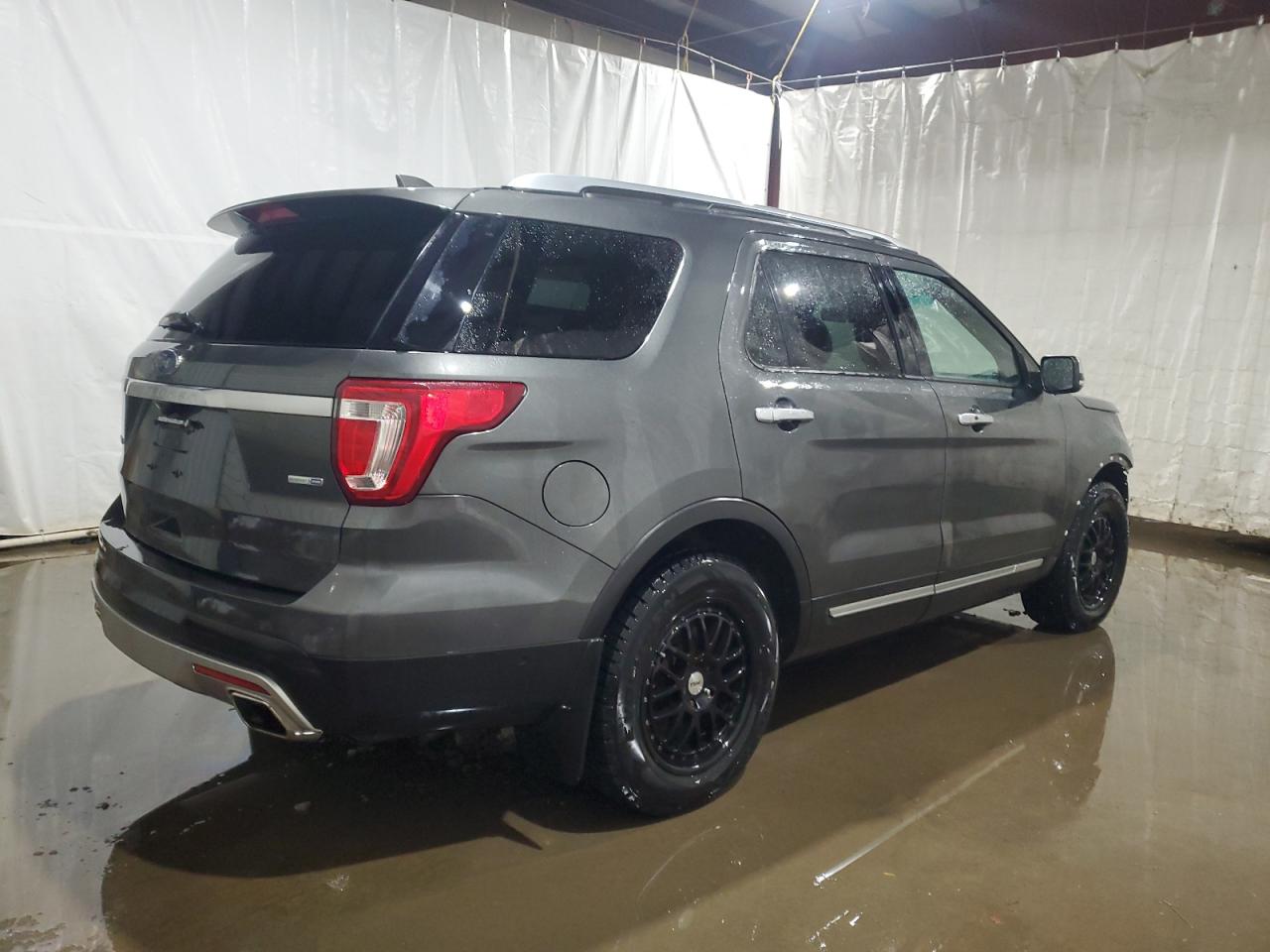 2016 Ford Explorer - Image 3