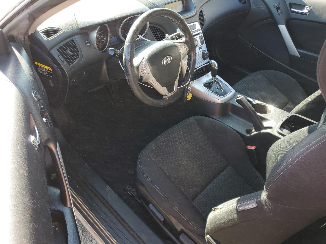 2010 Hyundai Genesis - Image 8