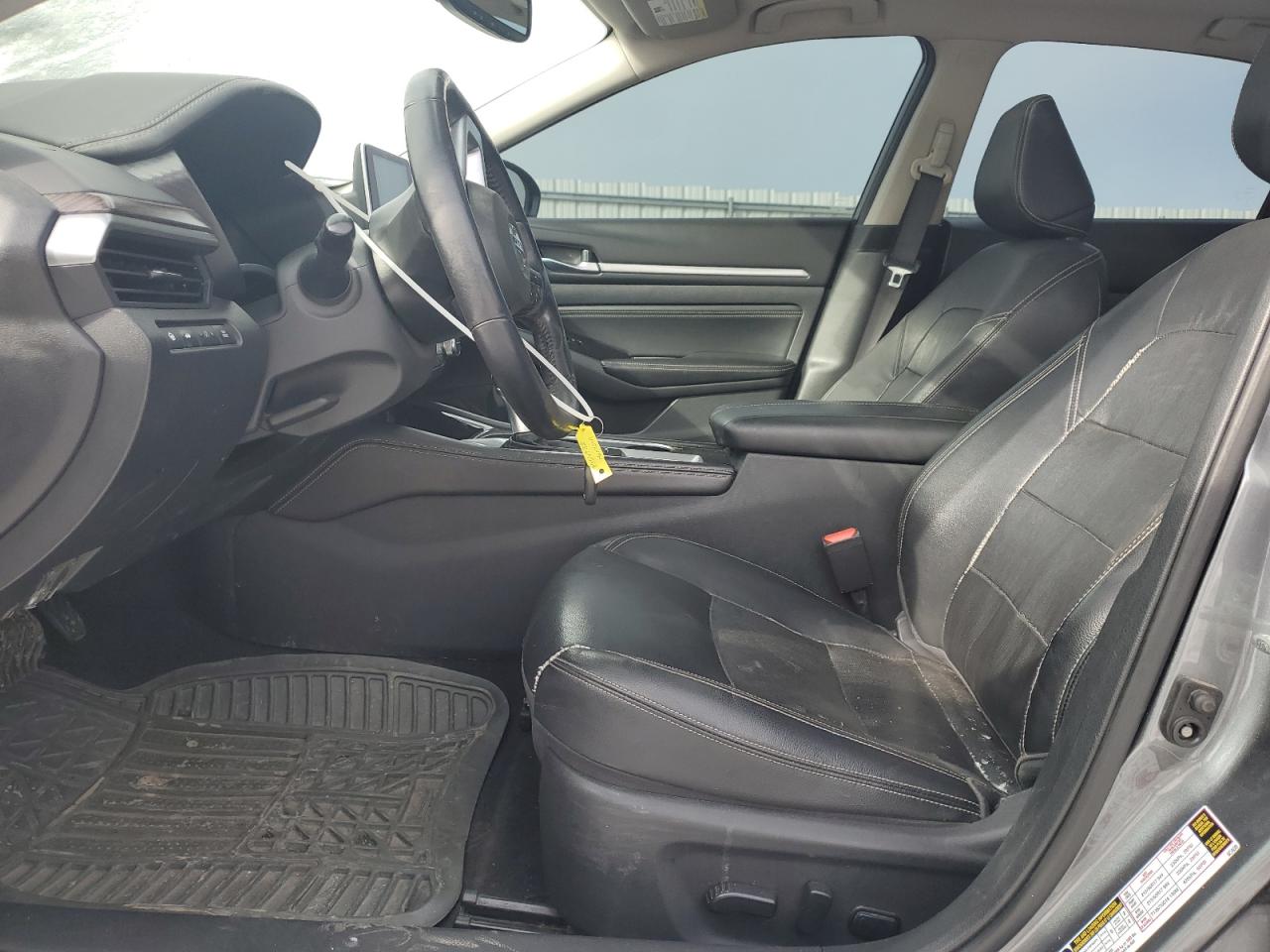 2020 Nissan Altima - Image 7