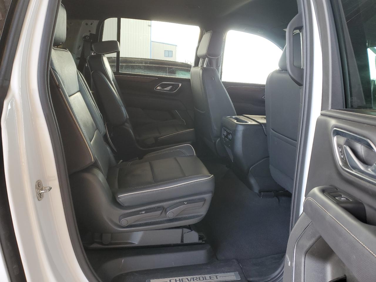 2023 Chevrolet Suburban - Image 11