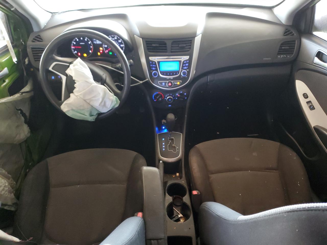 2013 Hyundai Accent - Image 8