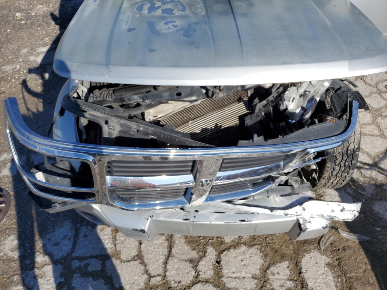 2011 Dodge Nitro - Image 12