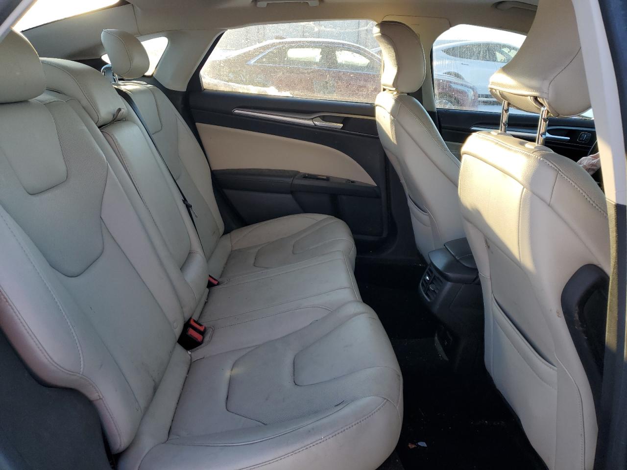 2015 Ford Fusion - Image 10