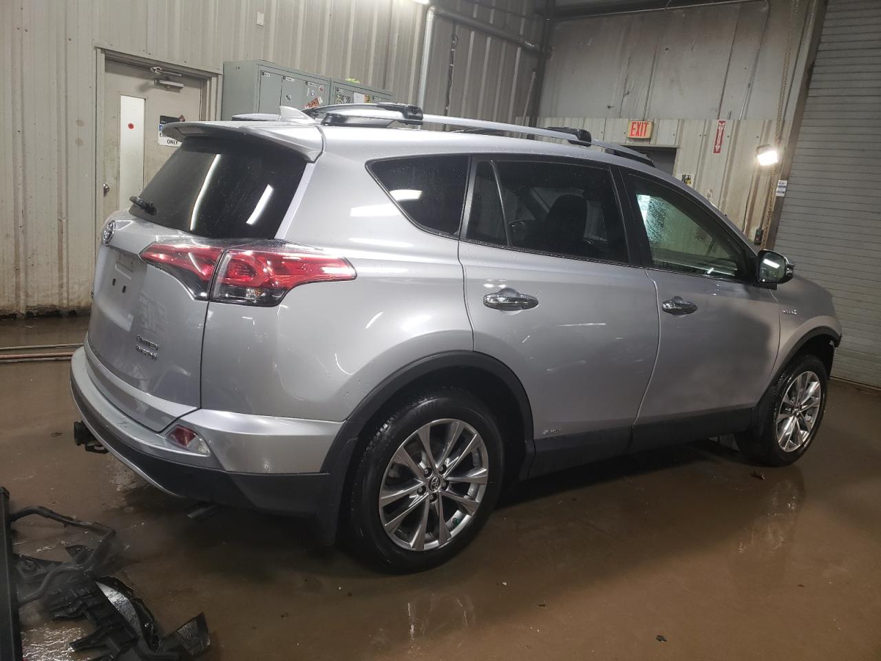 2018 Toyota RAV 4 - Image 3