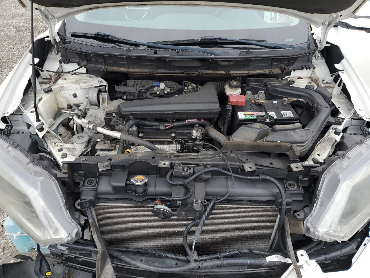 2016 Nissan Rogue - Image 12