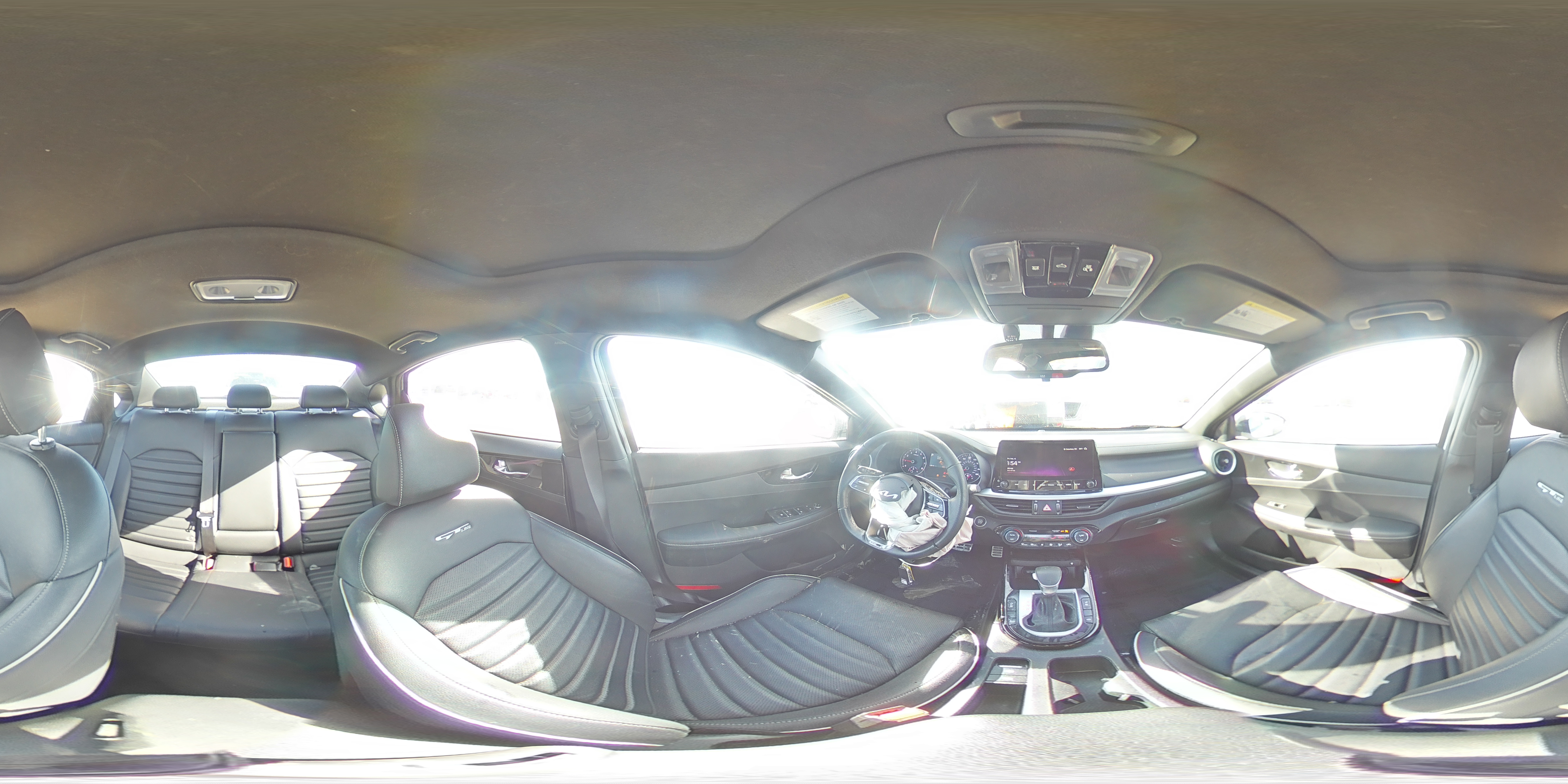 2024 Kia Forte - Image 13