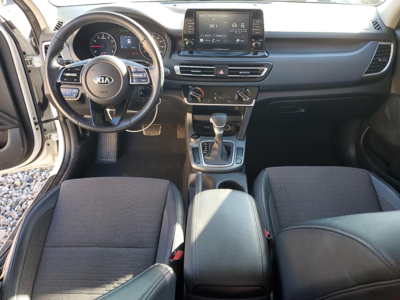 2021 Kia Seltos - Image 8