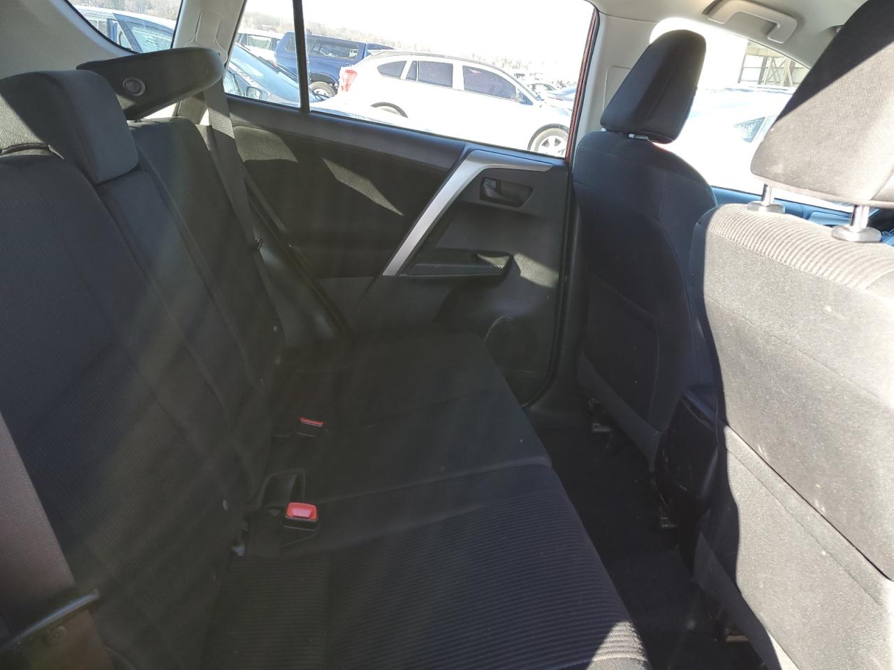 2015 Toyota RAV 4 - Image 11