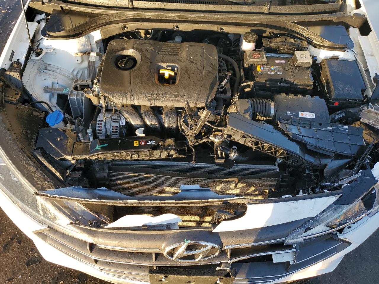 2019 Hyundai Elantra - Image 11