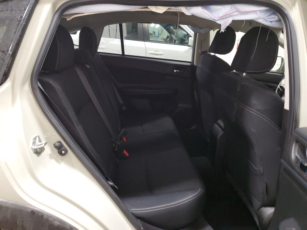 2014 Subaru XV - Image 12