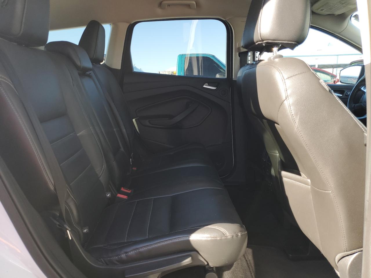 2015 Ford Escape - Image 11