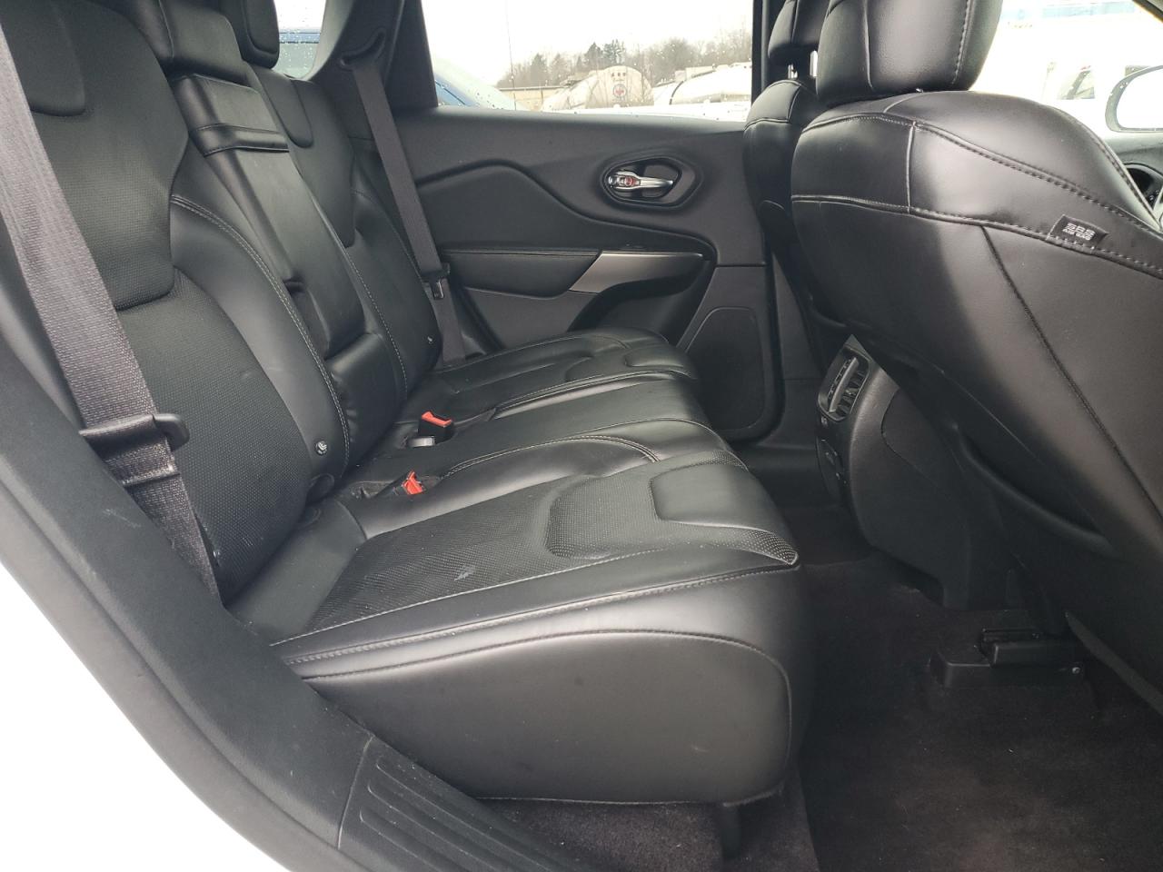 2019 Jeep Grand Cherokee - Image 11