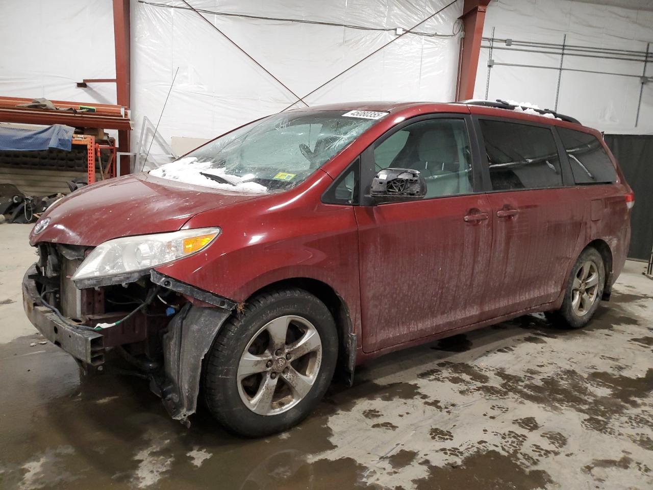 2012 Toyota Sienna - Image 1