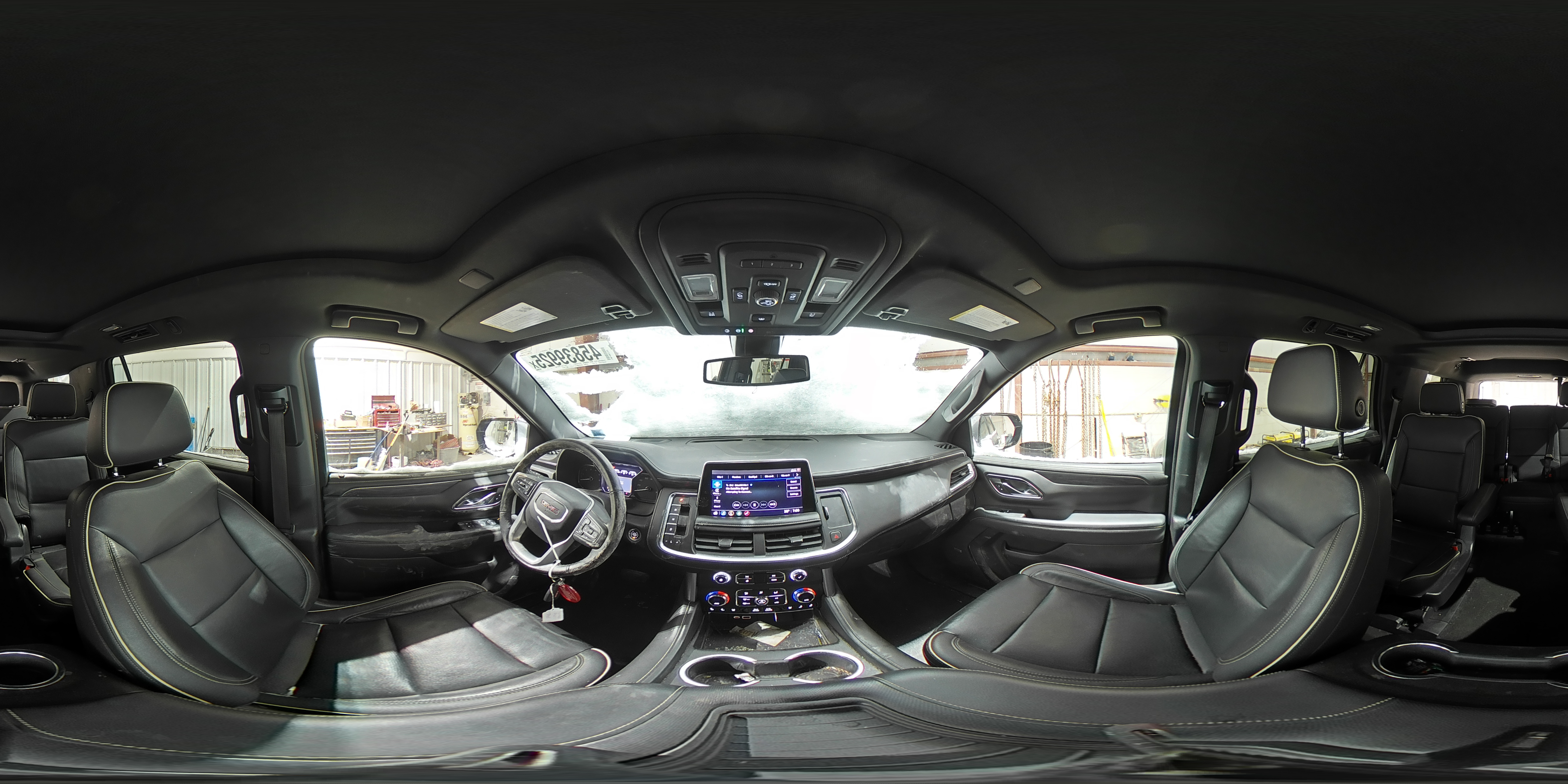 2021 GMC Yukon - Image 14