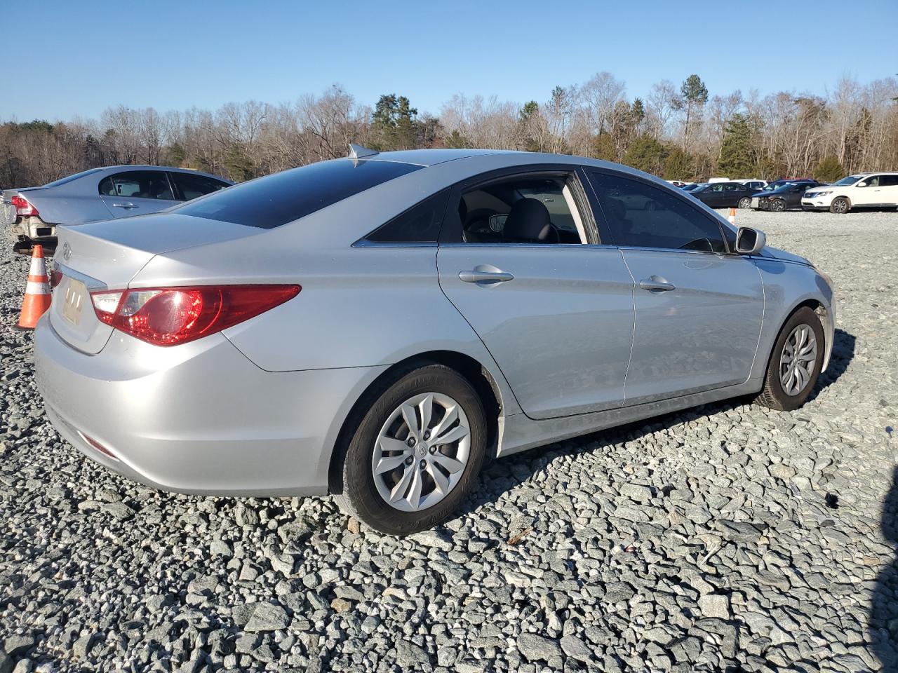2012 Hyundai Sonata - Image 3