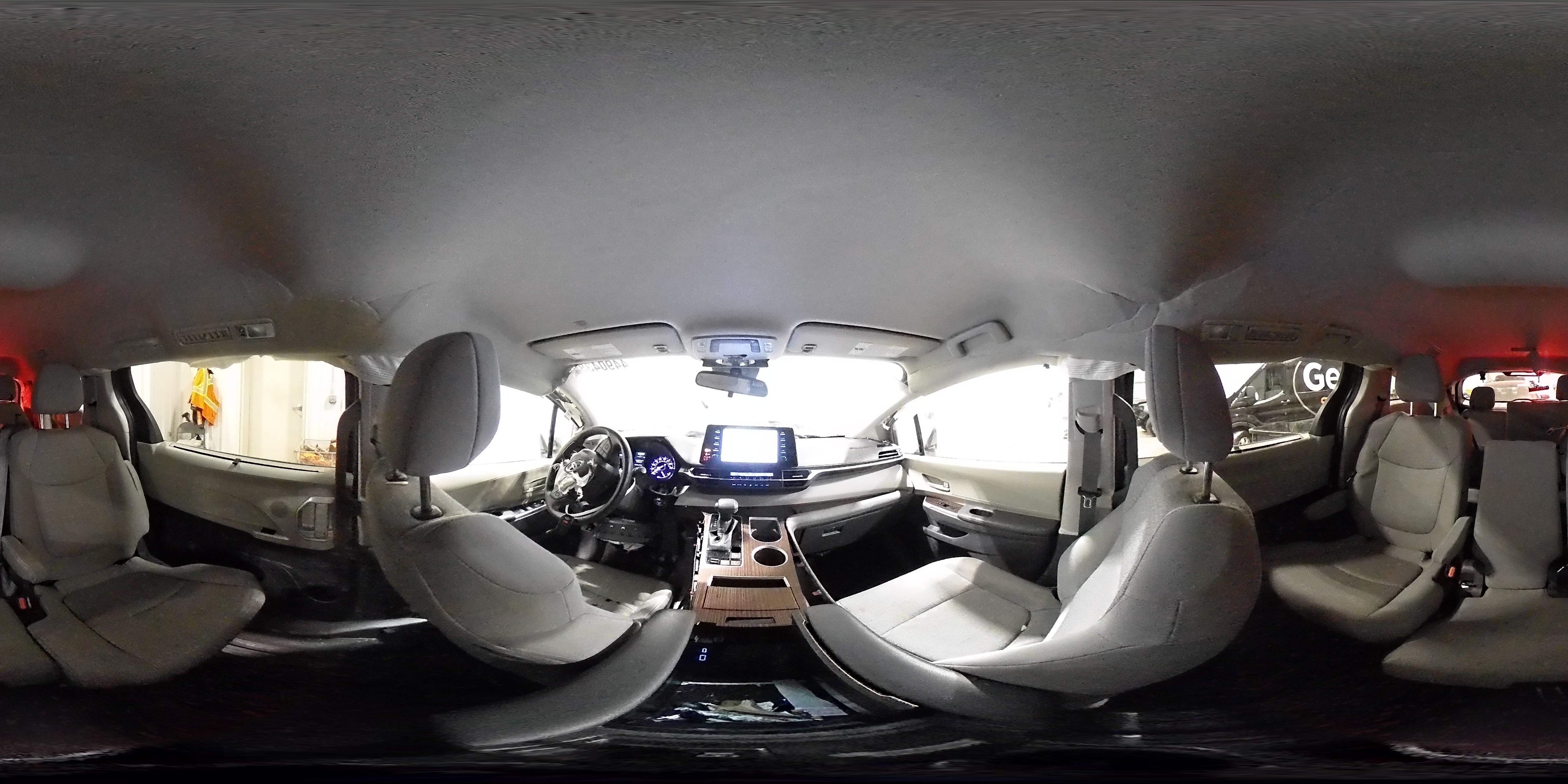 2022 Toyota Sienna - Image 13