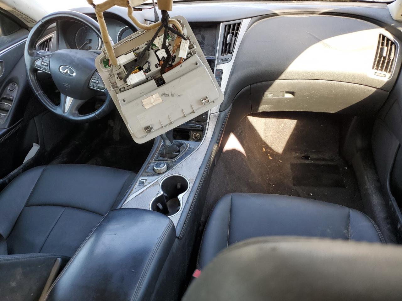 2015 Infiniti Q50 - Image 8