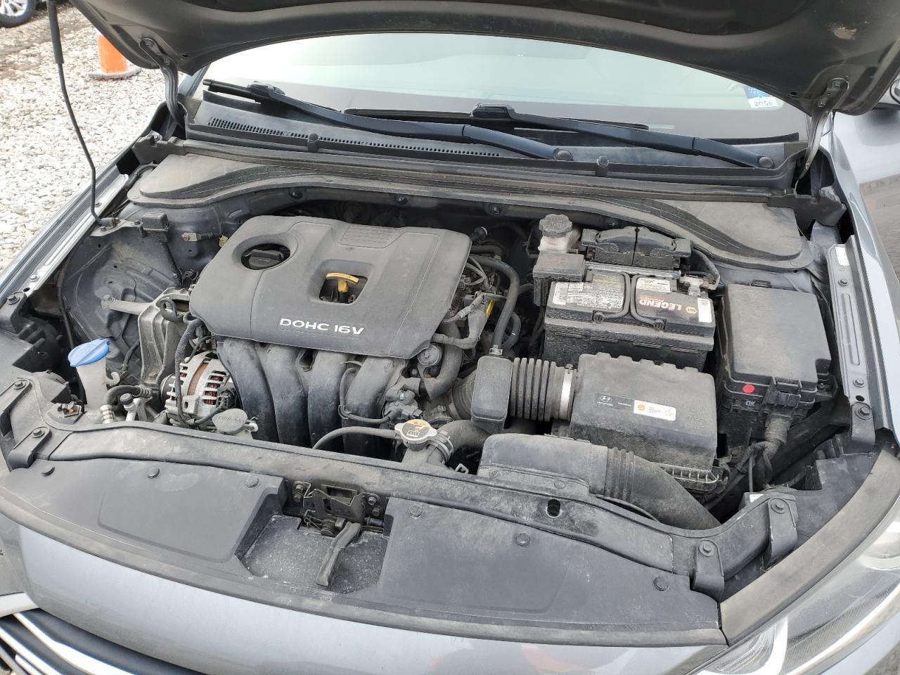 2018 Hyundai Elantra - Image 11