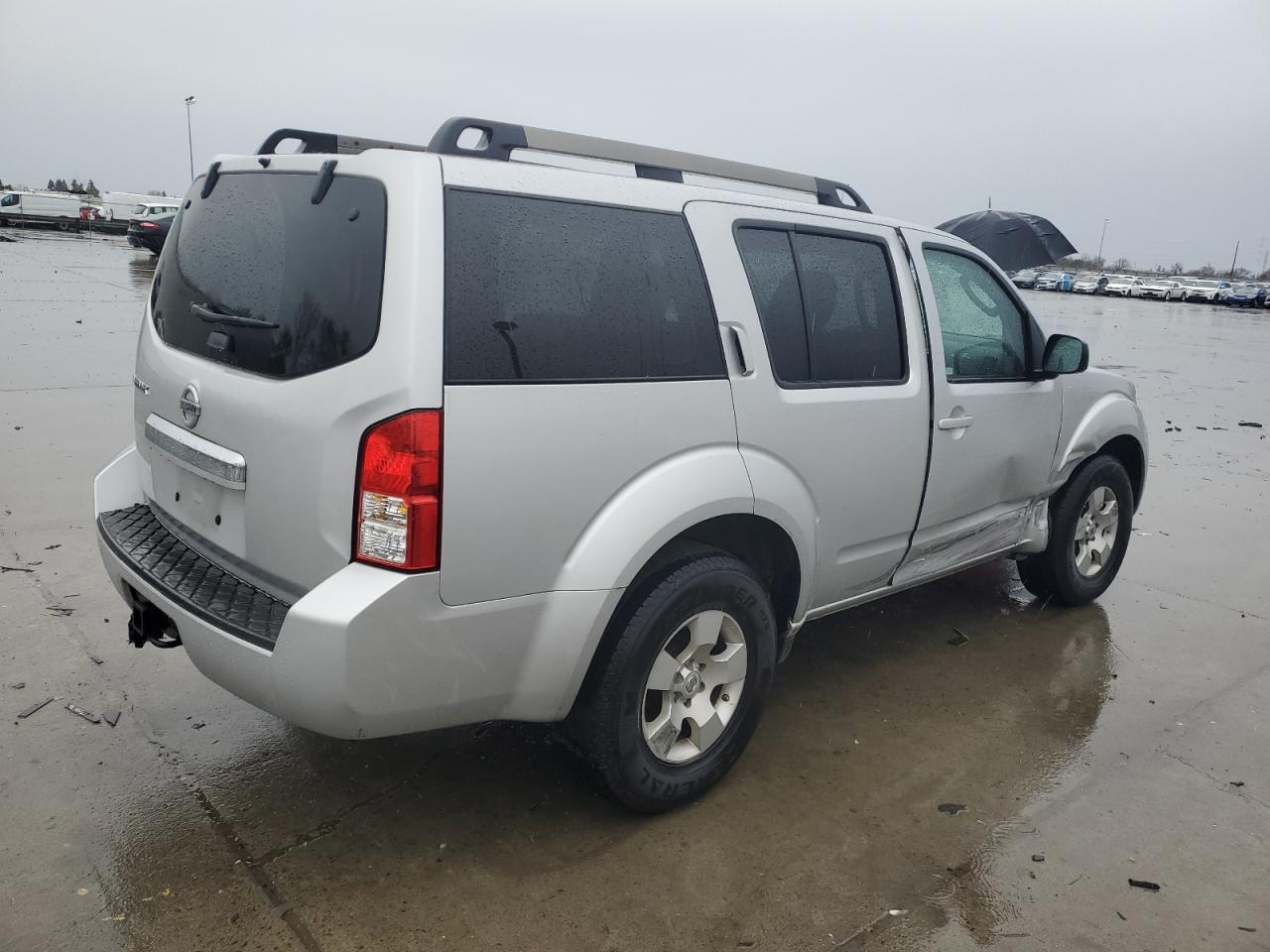 2012 Nissan Pathfinder - Image 3