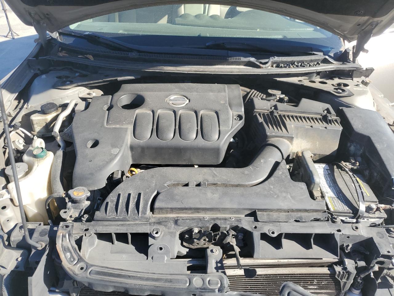 2012 Nissan Altima - Image 13