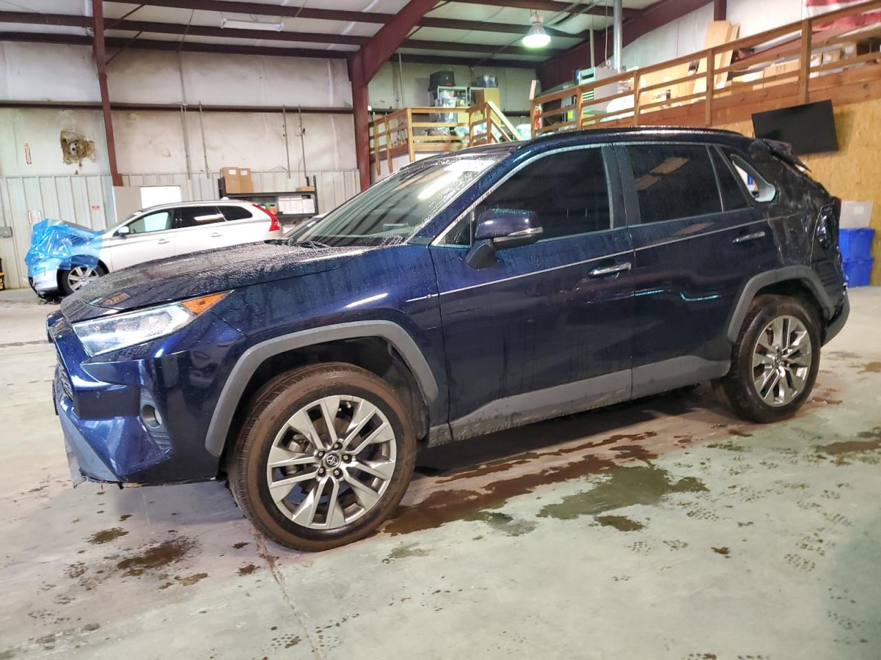 2019 Toyota RAV 4 - Image 1