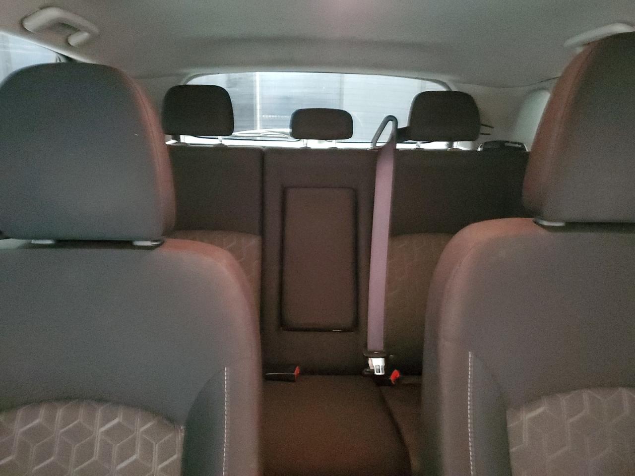 2021 Mitsubishi Outlander - Image 9