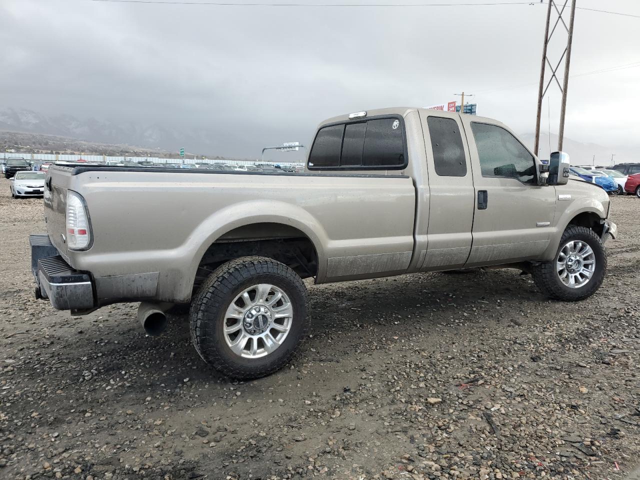 2006 Ford F350 - Image 3