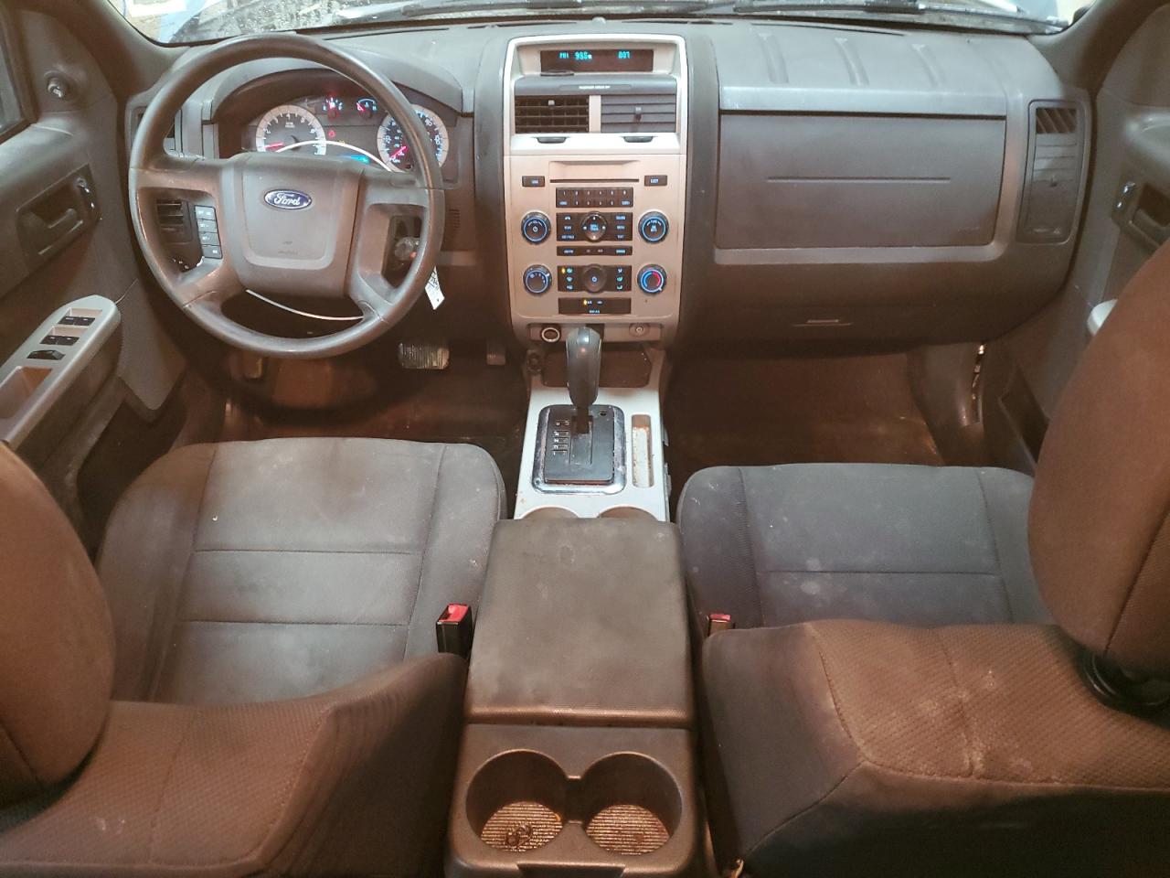 2010 Ford Escape - Image 8