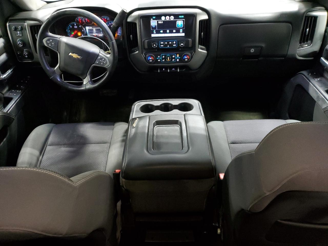 2015 Chevrolet Silverado - Image 8