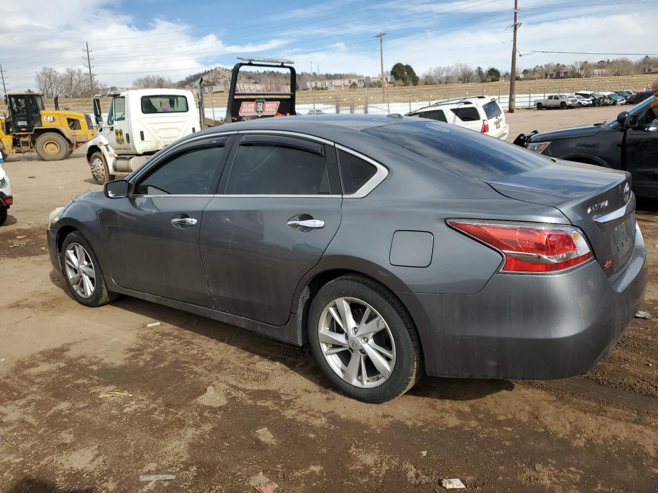 2014 Nissan Altima - Image 2